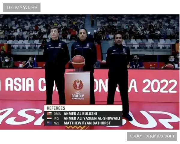 裁判鸣哨时机有讲究：哪些情况必须立即吹停比赛？