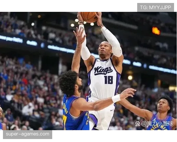 约基奇背身单打效率优于恩比德，拉开进攻空间