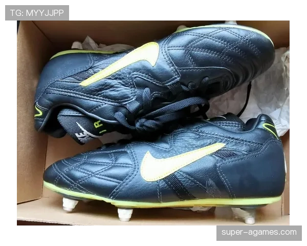 足球比赛中球鞋规定及其对裁判判罚的关键影响解析